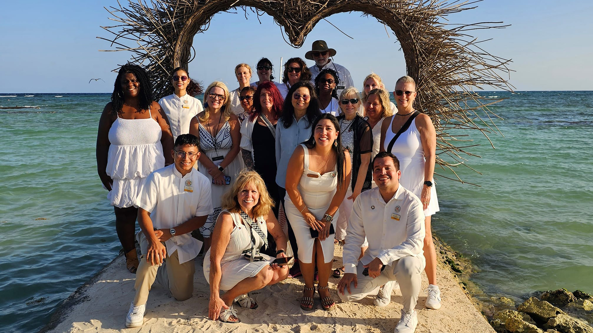 A photograph showing the Amazing Lomas Hospitality Experience